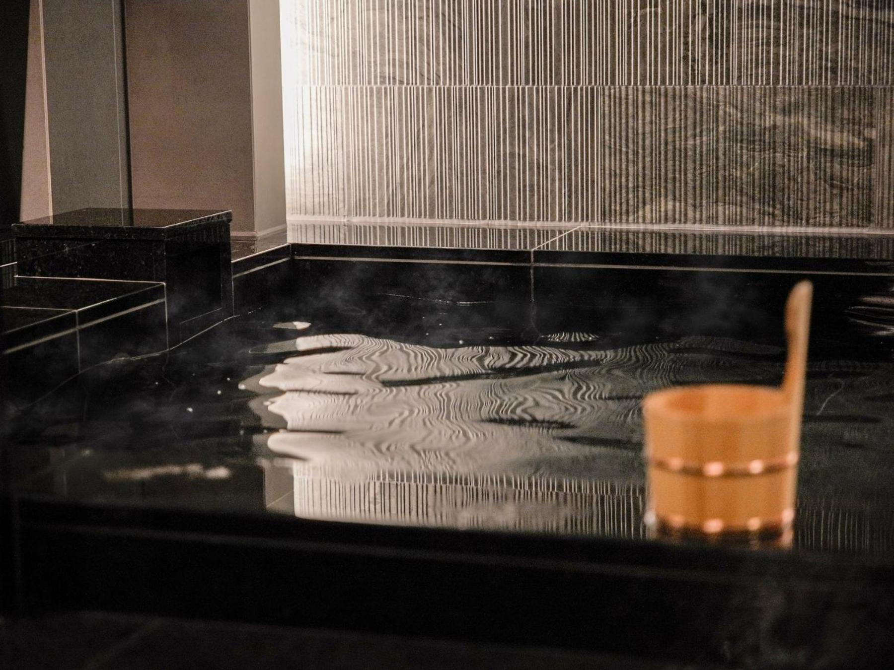Super Hotel Premier Ikebukuro Natural Hot Spring Tokyo Exterior photo